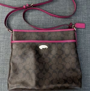 Coach signature Rowan File Bag